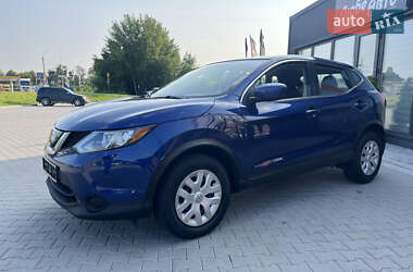 Внедорожник / Кроссовер Nissan Rogue Sport 2019 в 