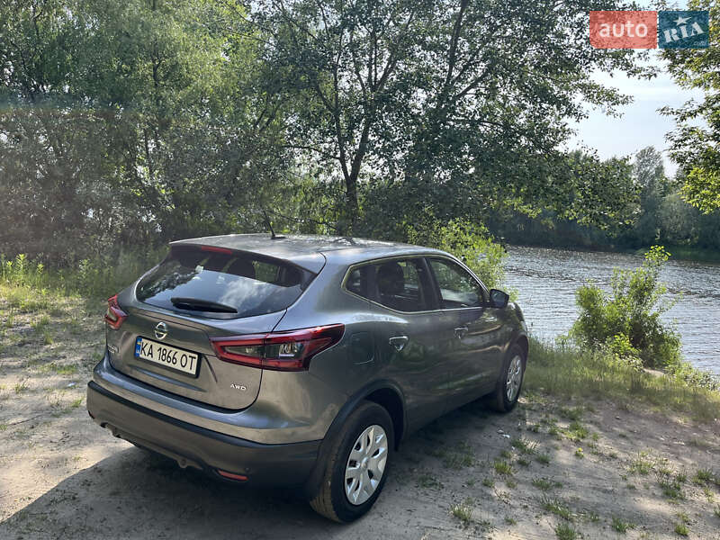 Позашляховик / Кросовер Nissan Rogue Sport 2020 в Києві