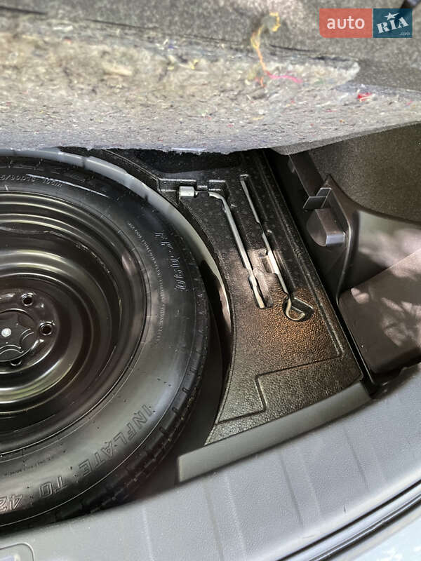 Позашляховик / Кросовер Nissan Rogue Sport 2020 в Києві