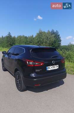 Позашляховик / Кросовер Nissan Rogue Sport 2020 в 
