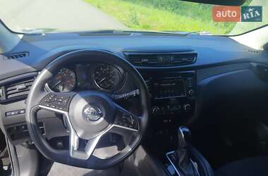 Позашляховик / Кросовер Nissan Rogue Sport 2020 в 