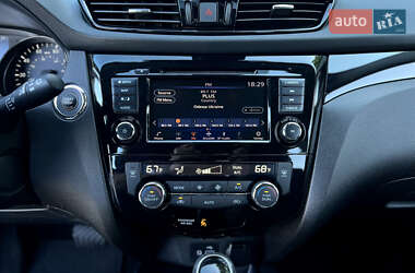 Внедорожник / Кроссовер Nissan Rogue Sport 2022 в 