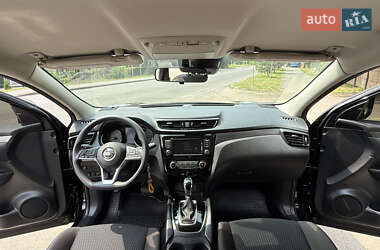 Внедорожник / Кроссовер Nissan Rogue Sport 2022 в 