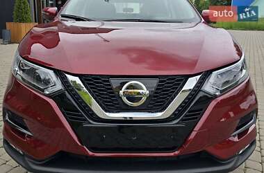 Внедорожник / Кроссовер Nissan Rogue Sport 2021 в 