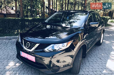 Позашляховик / Кросовер Nissan Rogue Sport 2018 в 