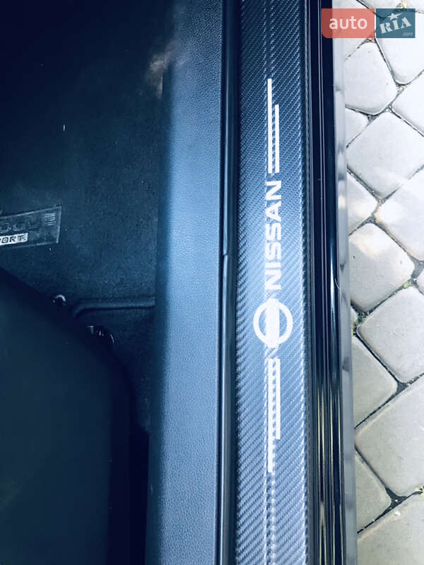 Позашляховик / Кросовер Nissan Rogue Sport 2018 в Сумах