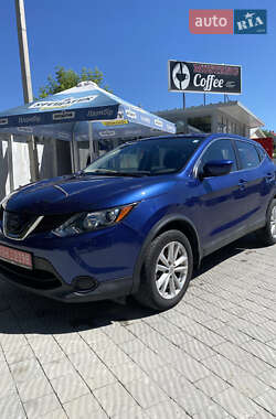 Внедорожник / Кроссовер Nissan Rogue Sport 2018 в Тернополе