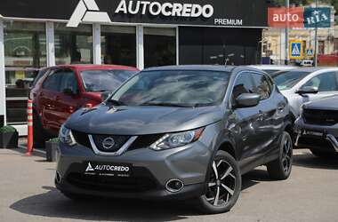 Внедорожник / Кроссовер Nissan Rogue Sport 2018 в Харькове