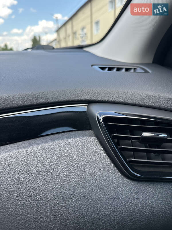 Внедорожник / Кроссовер Nissan Rogue Sport 2019 в Белой Церкви