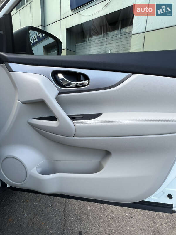 Позашляховик / Кросовер Nissan Rogue Sport 2020 в Одесі