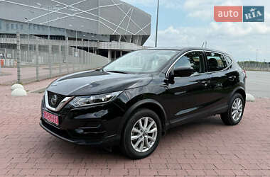 Позашляховик / Кросовер Nissan Rogue Sport 2022 в Львові