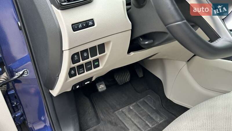 Внедорожник / Кроссовер Nissan Rogue Sport 2021 в Броварах
