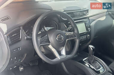 Позашляховик / Кросовер Nissan Rogue Sport 2020 в 