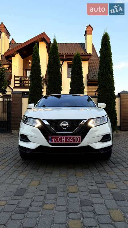 Nissan Rogue Sport 2021