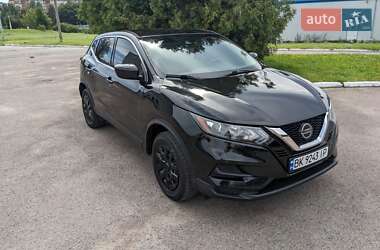 Позашляховик / Кросовер Nissan Rogue Sport 2020 в Рівному