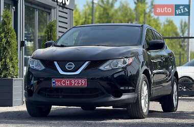 Позашляховик / Кросовер Nissan Rogue Sport 2018 в Львові