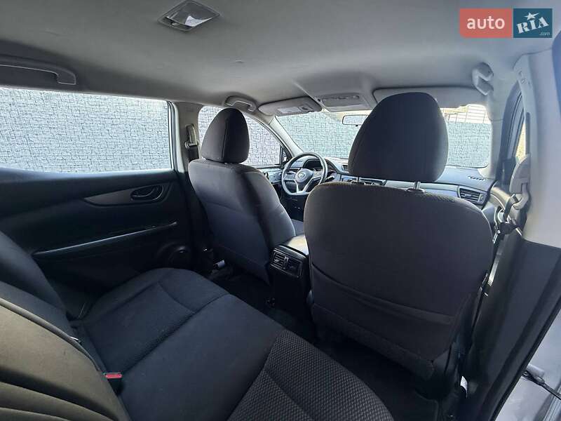 Внедорожник / Кроссовер Nissan Rogue Sport 2019 в Луцке