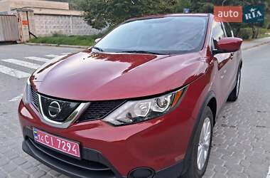 Внедорожник / Кроссовер Nissan Rogue Sport 2019 в Новояворовске