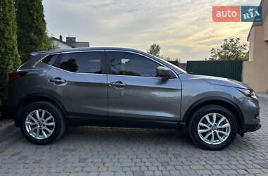 Внедорожник / Кроссовер Nissan Rogue Sport 2020 в 