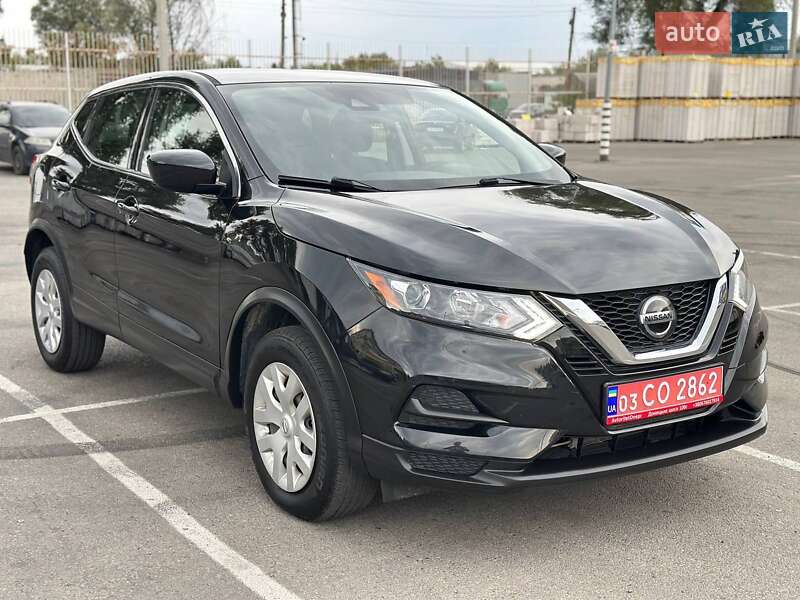 Nissan Rogue Sport 2020