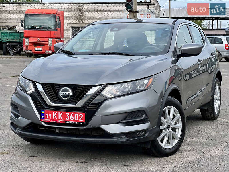 Nissan Rogue Sport 2021