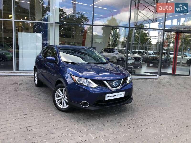 Внедорожник / Кроссовер Nissan Rogue Sport 2019 в 