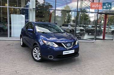 Внедорожник / Кроссовер Nissan Rogue Sport 2019 в 