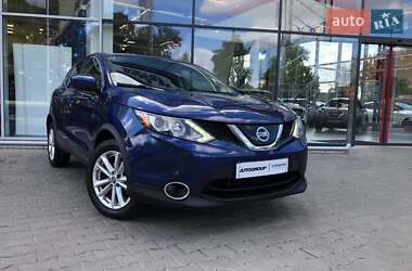 Внедорожник / Кроссовер Nissan Rogue Sport 2019 в 