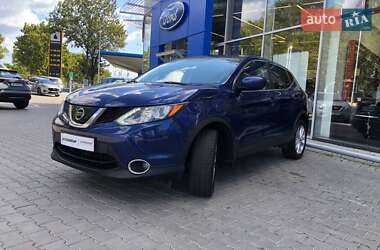 Внедорожник / Кроссовер Nissan Rogue Sport 2019 в 