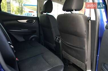 Внедорожник / Кроссовер Nissan Rogue Sport 2019 в 