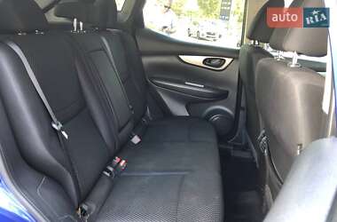 Внедорожник / Кроссовер Nissan Rogue Sport 2019 в 