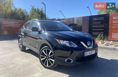 Внедорожник / Кроссовер Nissan Rogue Sport 2017 в Львове