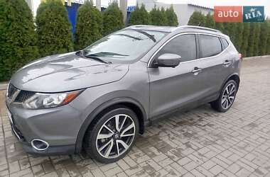 Внедорожник / Кроссовер Nissan Rogue Sport 2017 в Черкассах