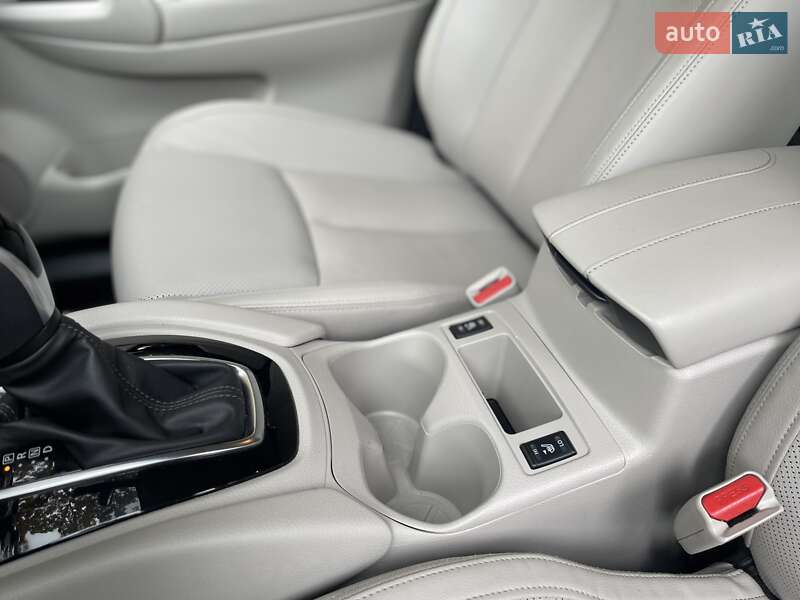 Позашляховик / Кросовер Nissan Rogue Sport 2022 в Києві