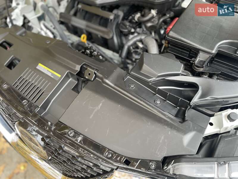 Позашляховик / Кросовер Nissan Rogue Sport 2022 в Києві