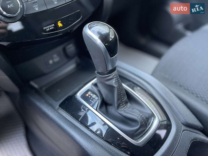 Внедорожник / Кроссовер Nissan Rogue Sport 2021 в Виннице