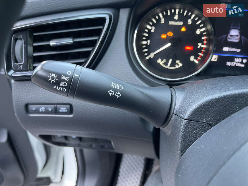 Внедорожник / Кроссовер Nissan Rogue Sport 2021 в Виннице