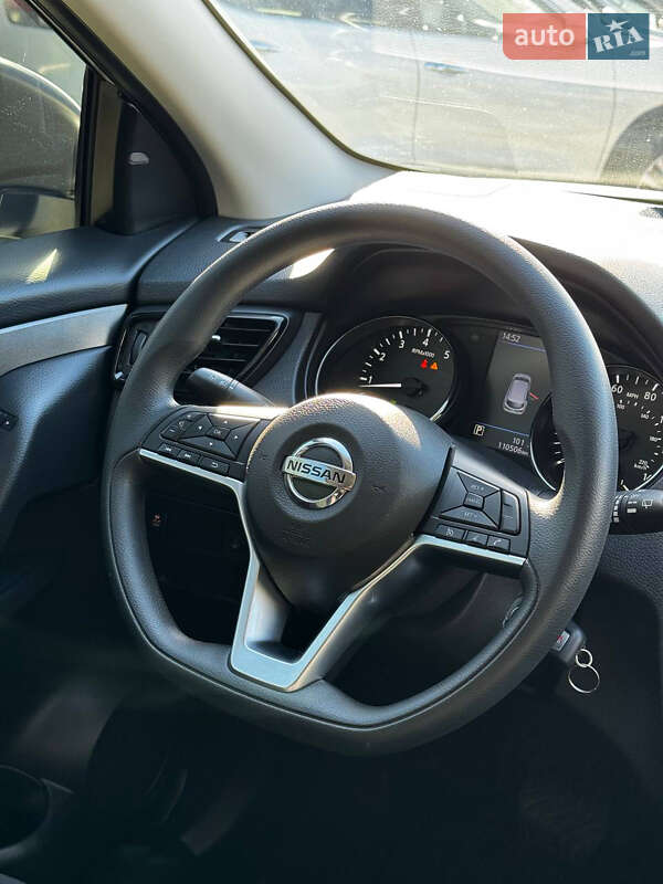 Внедорожник / Кроссовер Nissan Rogue Sport 2019 в Днепре