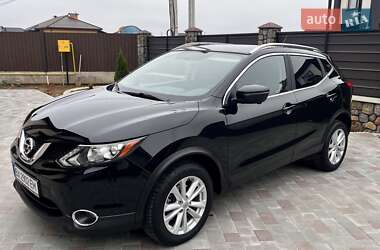 Внедорожник / Кроссовер Nissan Rogue Sport 2017 в Виннице