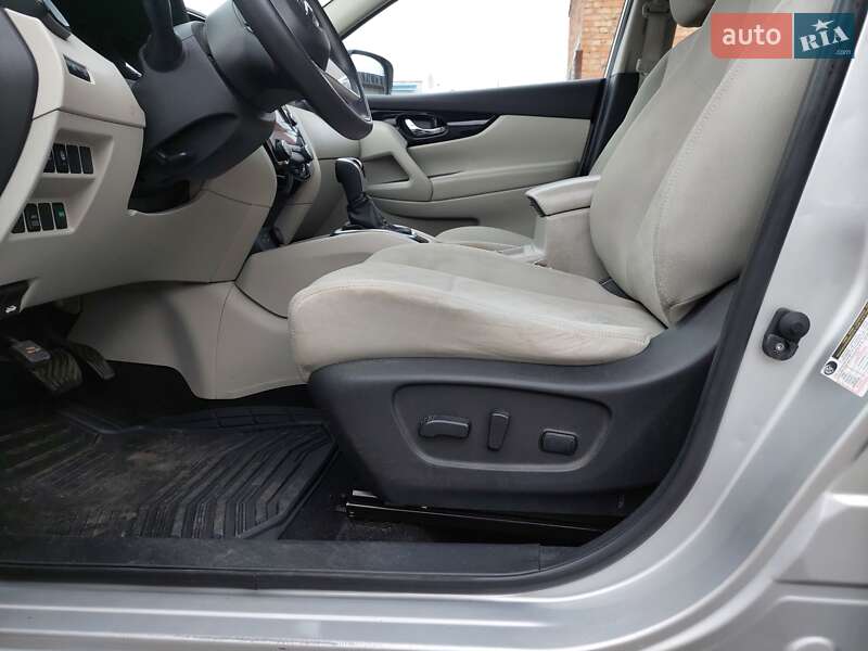 Позашляховик / Кросовер Nissan Rogue Sport 2019 в Первомайську