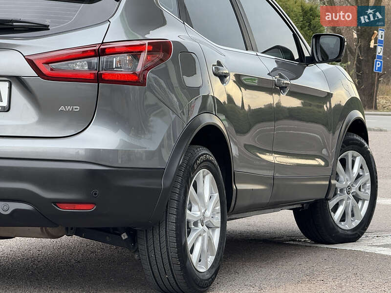 Внедорожник / Кроссовер Nissan Rogue Sport 2022 в Дрогобыче