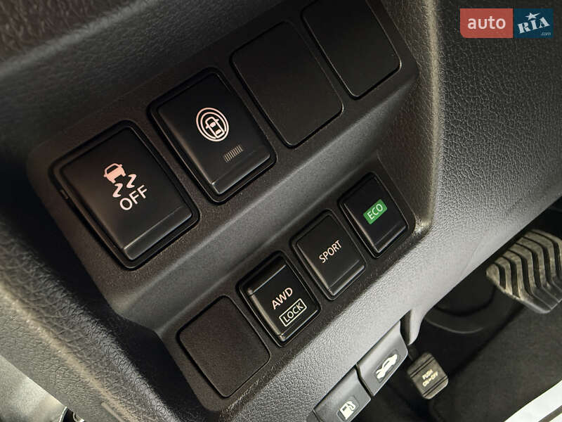 Внедорожник / Кроссовер Nissan Rogue Sport 2022 в Дрогобыче