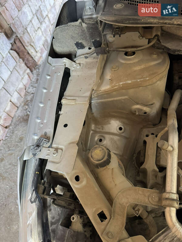 Внедорожник / Кроссовер Nissan Rogue Sport 2017 в Вижнице