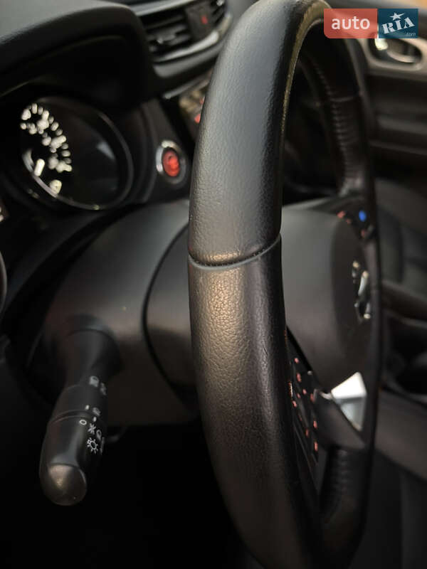 Внедорожник / Кроссовер Nissan Rogue Sport 2020 в Львове