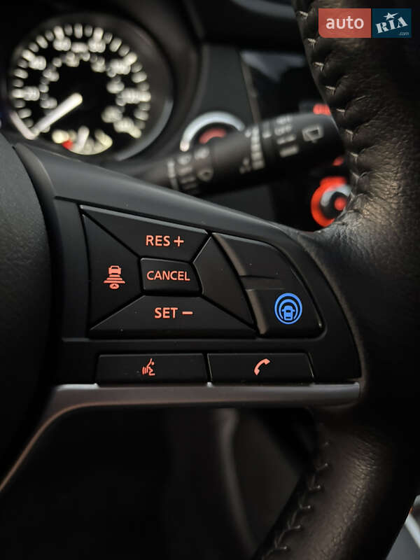 Внедорожник / Кроссовер Nissan Rogue Sport 2020 в Львове