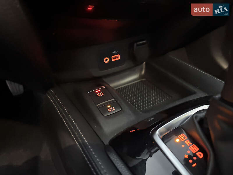 Внедорожник / Кроссовер Nissan Rogue Sport 2020 в Львове