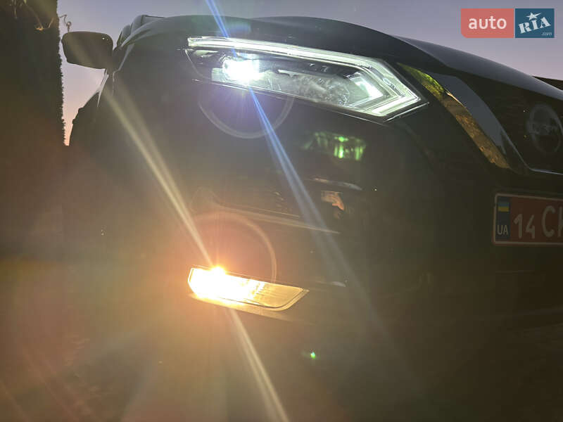 Внедорожник / Кроссовер Nissan Rogue Sport 2020 в Львове