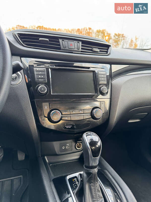 Позашляховик / Кросовер Nissan Rogue Sport 2020 в Вінниці