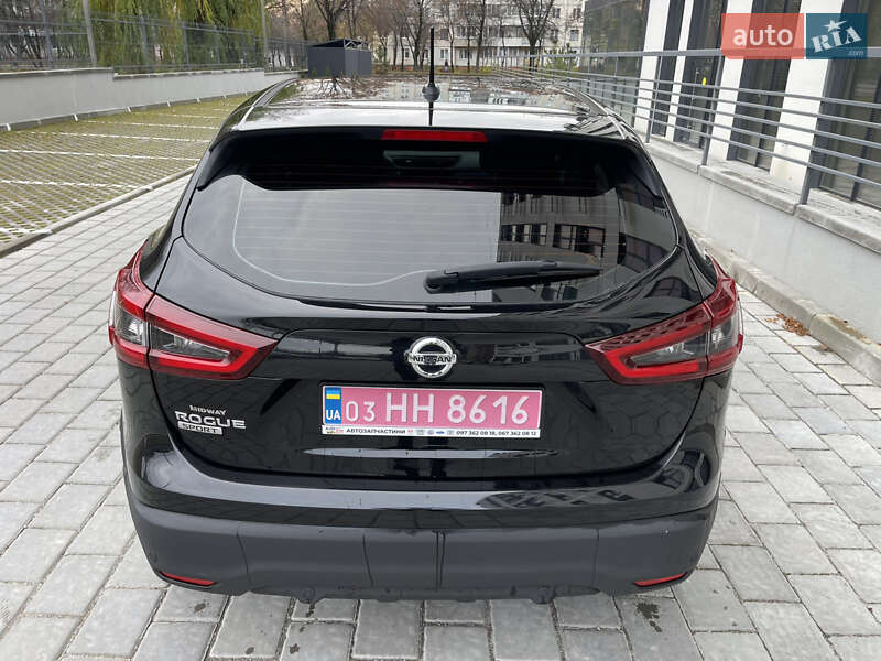 Внедорожник / Кроссовер Nissan Rogue Sport 2021 в Ровно