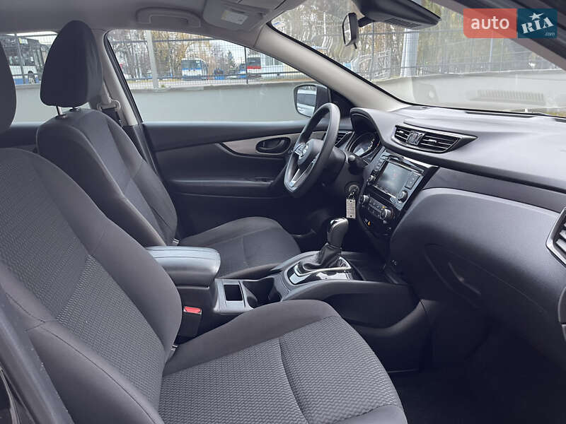 Внедорожник / Кроссовер Nissan Rogue Sport 2021 в Ровно